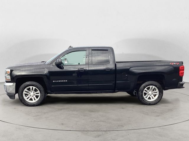 2019 Chevrolet Silverado 1500 LT photo 2