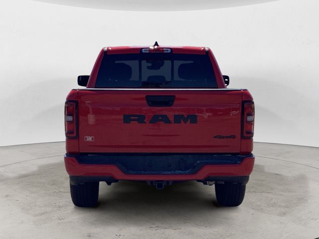 2025 Ram 1500 Tradesman photo 3