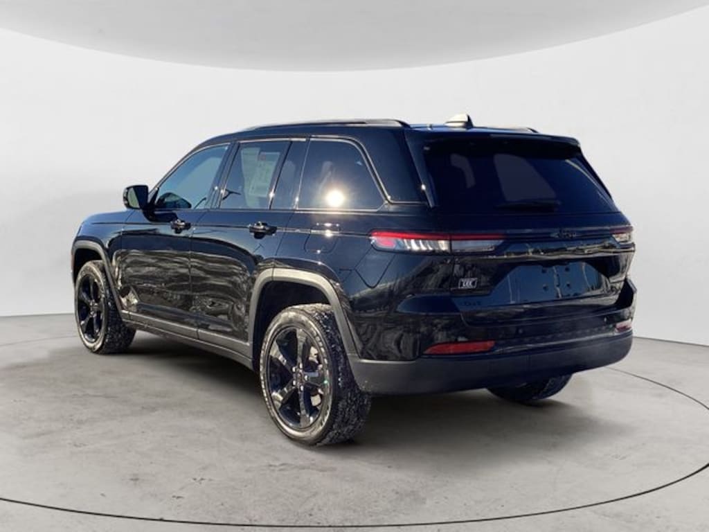 Certified 2023 Jeep Grand Cherokee Altitude SUV