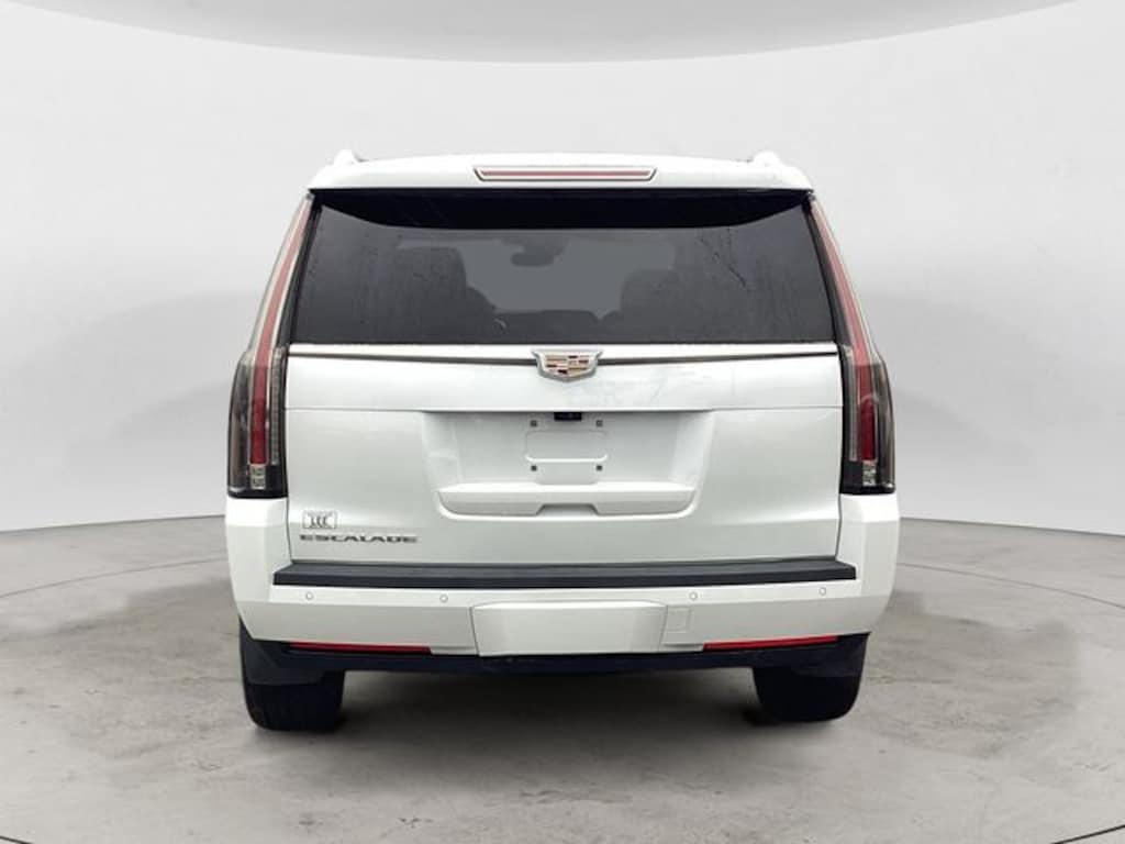 Used 2020 Cadillac Escalade Luxury SUV