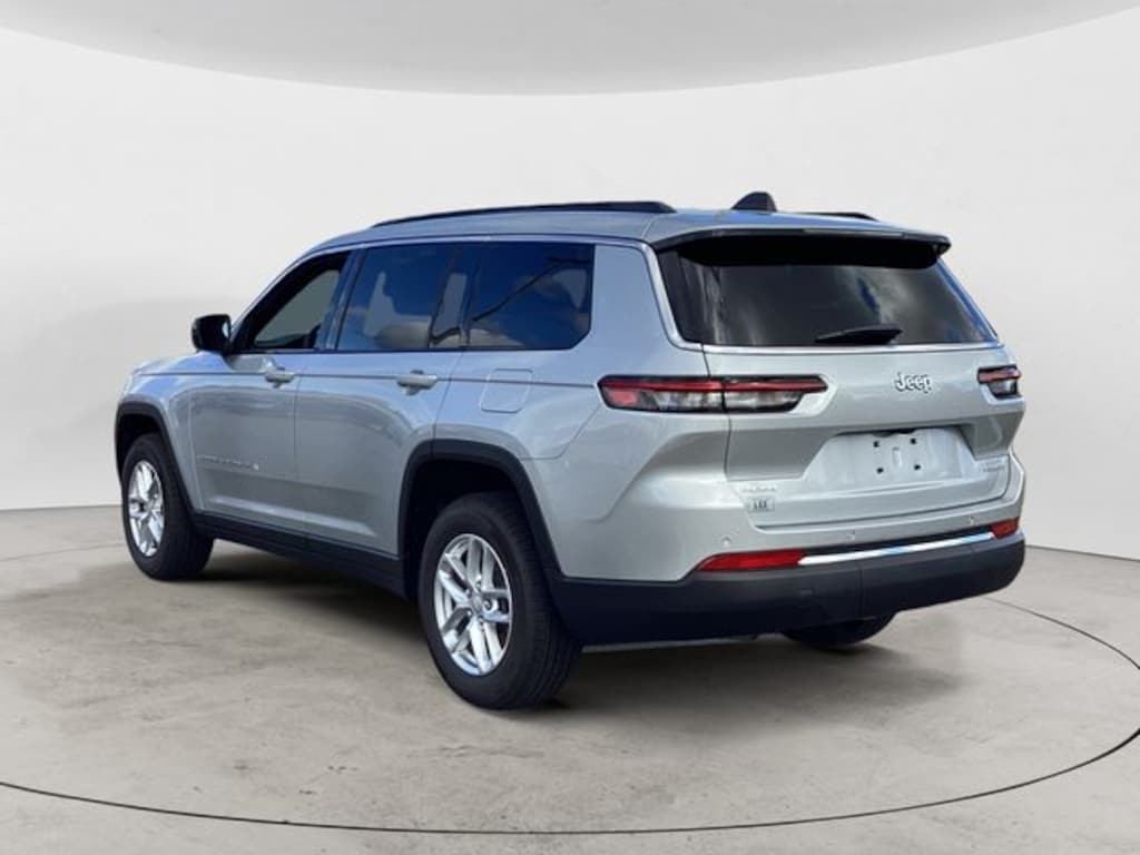 New 2025 Jeep Grand Cherokee L LAREDO 4X4 Sport Utility