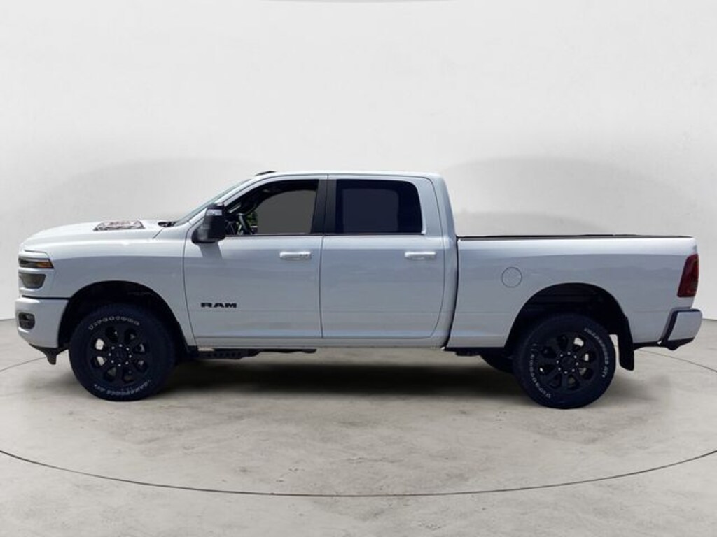 New 2026 Ram 2500 LARAMIE CREW CAB 4X4 6'4 BOX Pickup