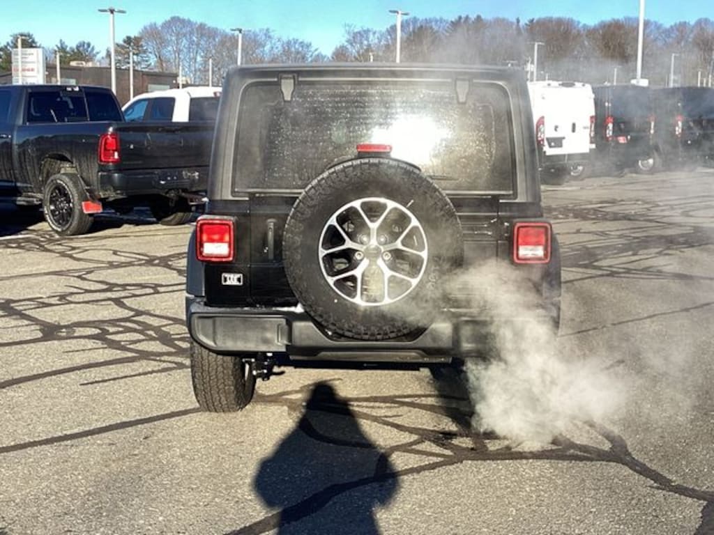 New 2025 Jeep Wrangler 4-DOOR SPORT S Sport Utility