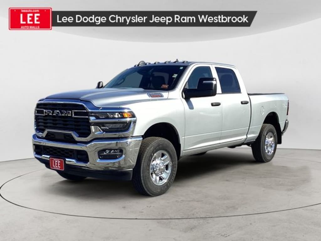 New 2026 Ram 2500 TRADESMAN CREW CAB 4X4 6'4 BOX Pickup