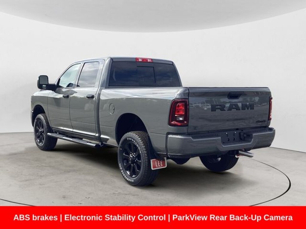 New 2026 Ram 2500 BLACK EXPRESS CREW CAB 4X4 6'4 BOX Pickup