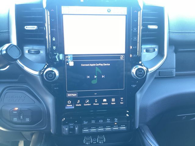 2026 RAM 3500 Laramie - Photo 11