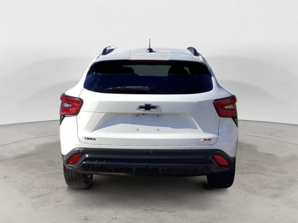 Used 2025 Chevrolet Trax 2RS SUV