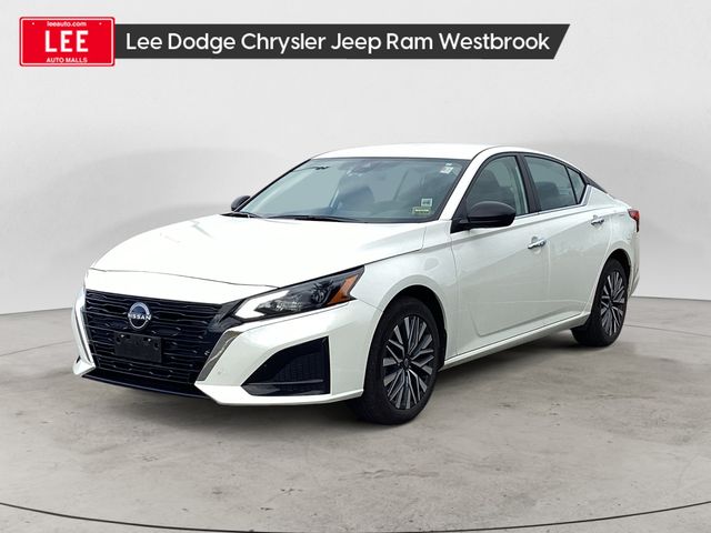 2024 Nissan Altima Sedan 