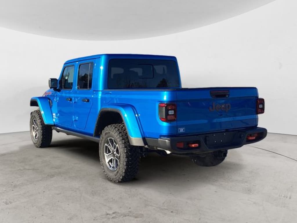 New 2026 Jeep Gladiator MOJAVE 4X4 Pickup