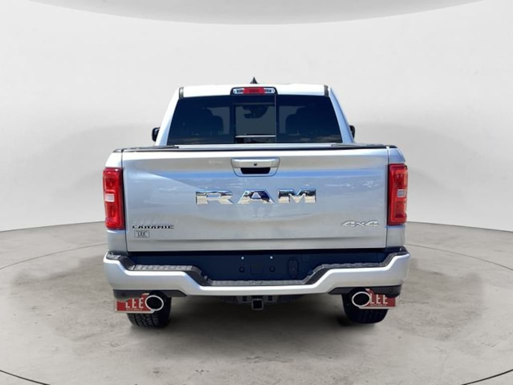 New 2026 Ram 1500 LARAMIE CREW CAB 4X4 5'7 BOX Pickup
