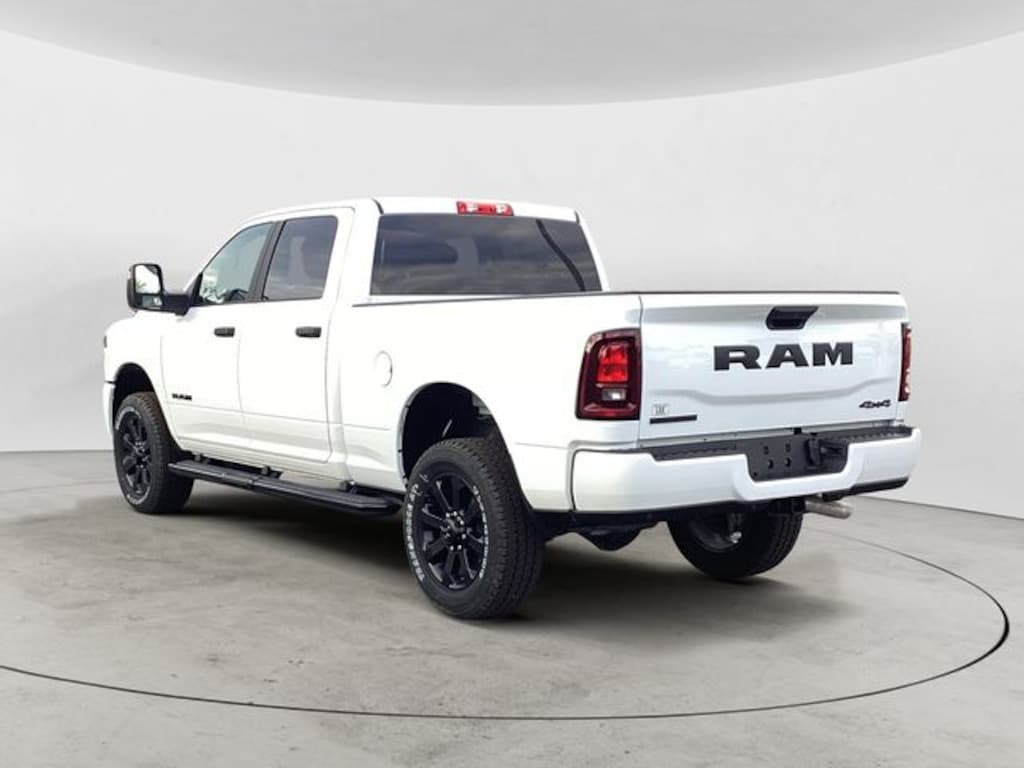 New 2026 Ram 2500 BIG HORN CREW CAB 4X4 6'4 BOX Pickup