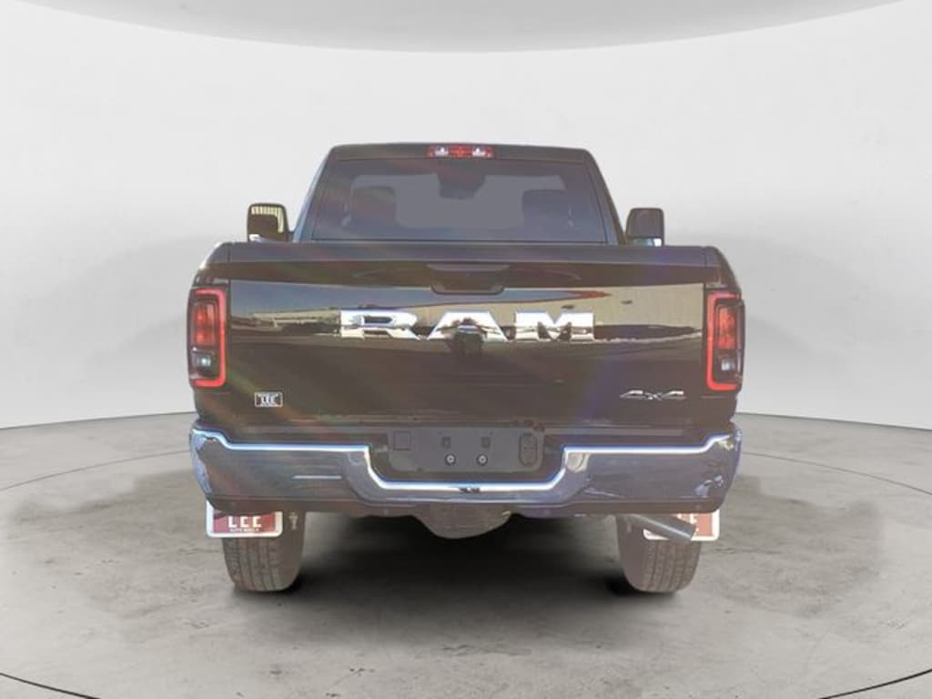 New 2026 Ram 2500 TRADESMAN REGULAR CAB 4X4 8' BOX Pickup