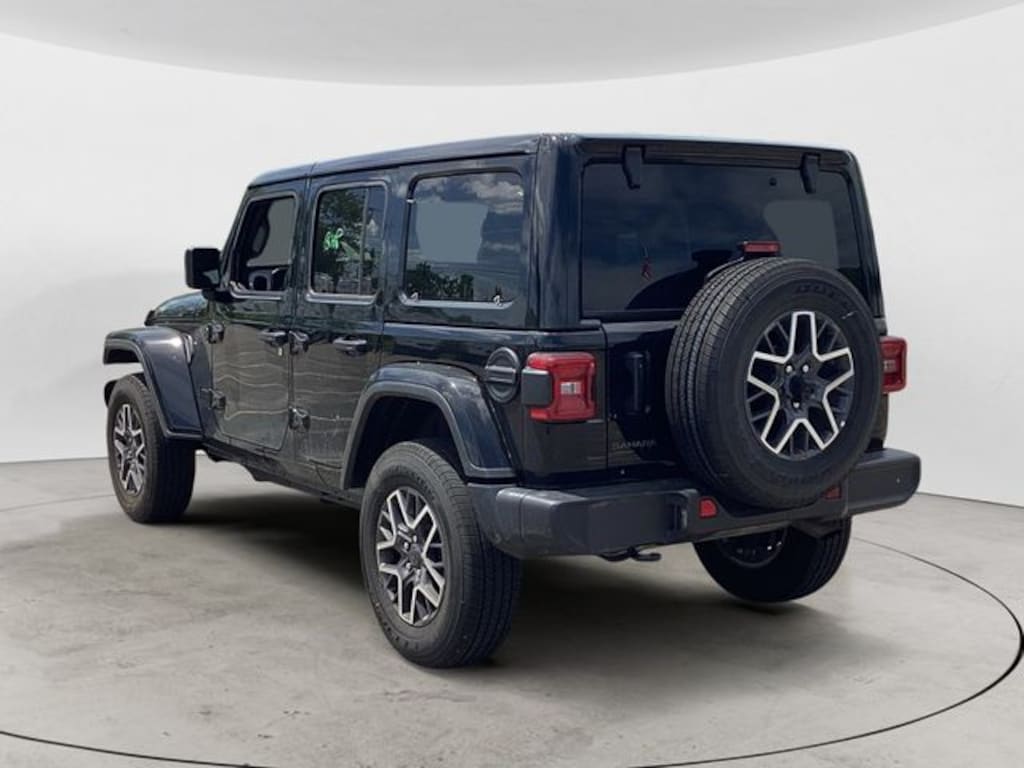 Used 2025 Jeep Wrangler Sahara SUV