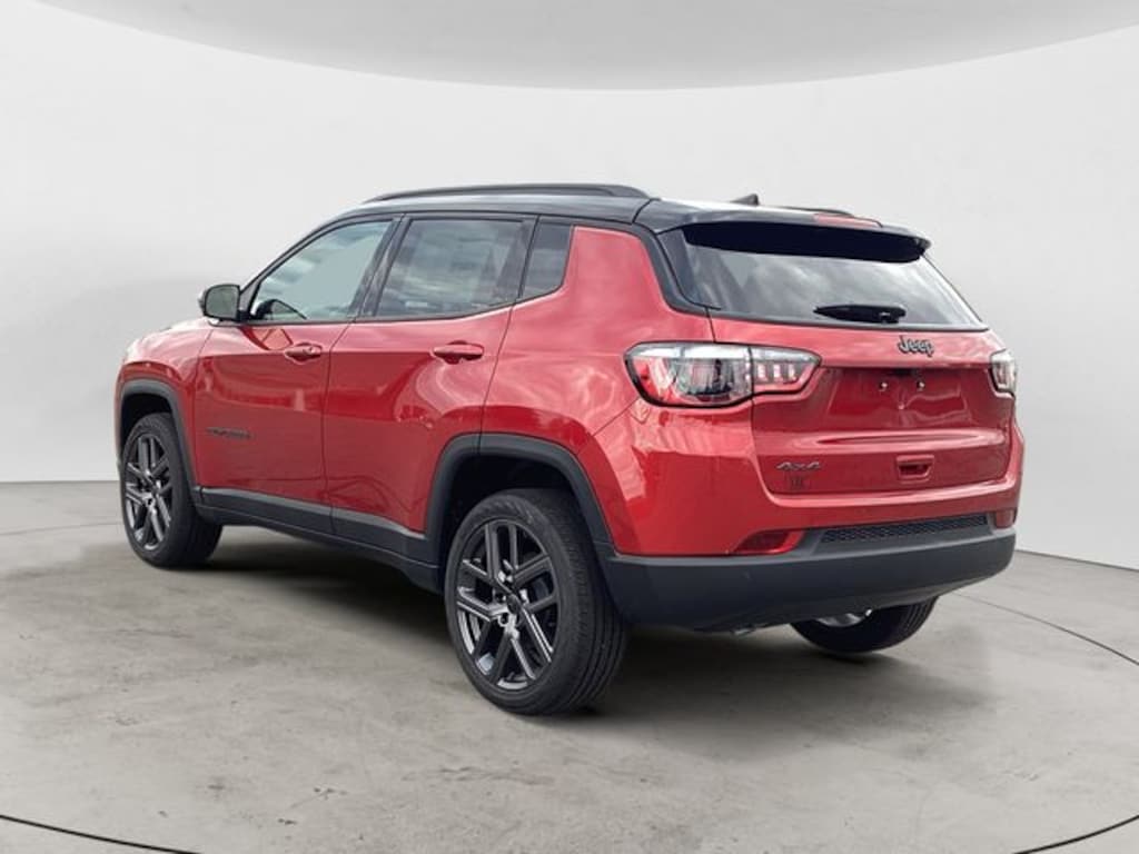 New 2026 Jeep Compass LIMITED ALTITUDE 4X4 Sport Utility