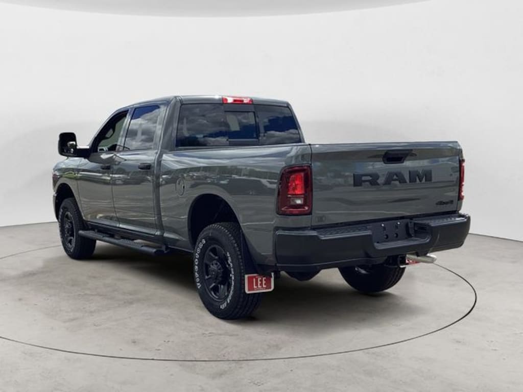 New 2026 Ram 3500 TRADESMAN CREW CAB 4X4 6'4 BOX Pickup