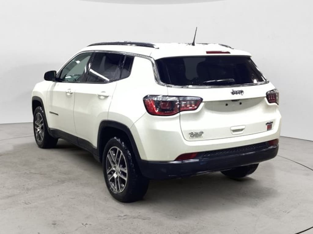 Used 2019 Jeep Compass Latitude SUV