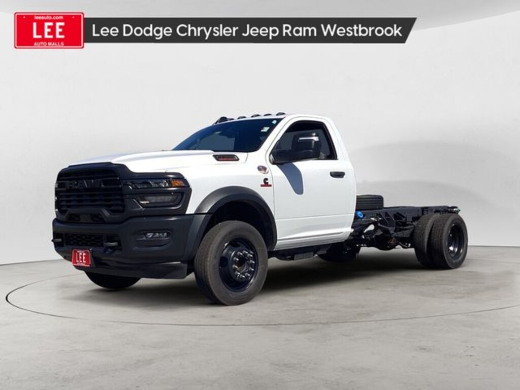 New 2025 Ram 5500 Chassis Cab 5500 TRADESMAN CHASSIS REGULAR CAB 4X4 84' CA Pickup