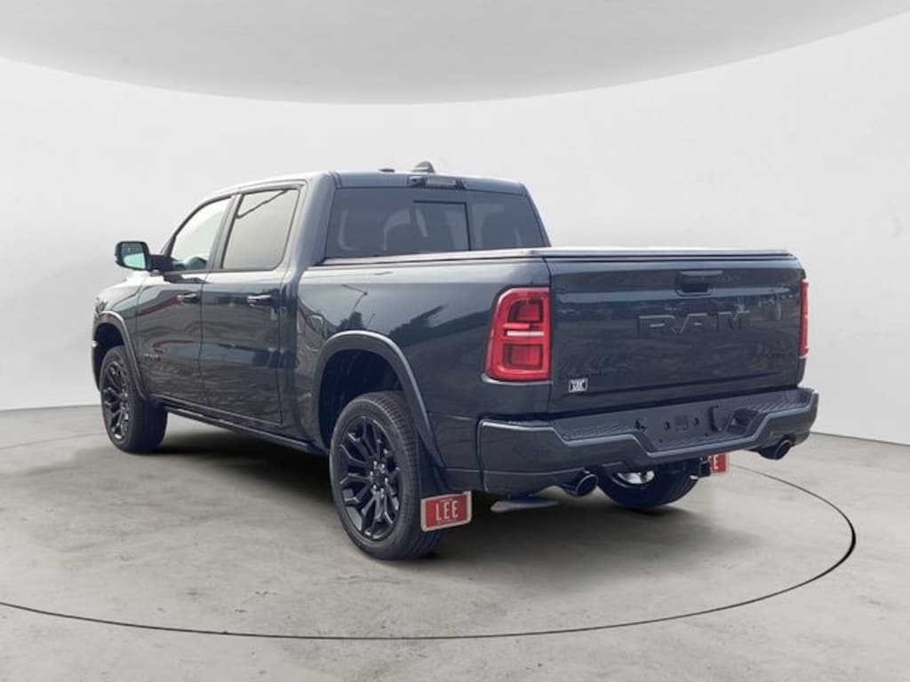 New 2026 Ram 1500 LIMITED CREW CAB 4X4 5'7 BOX Pickup
