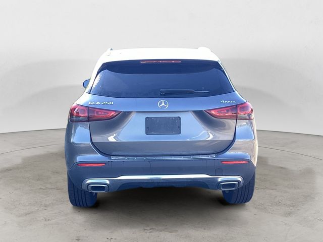 2021 Mercedes Benz GLA 250 4MATIC photo 4