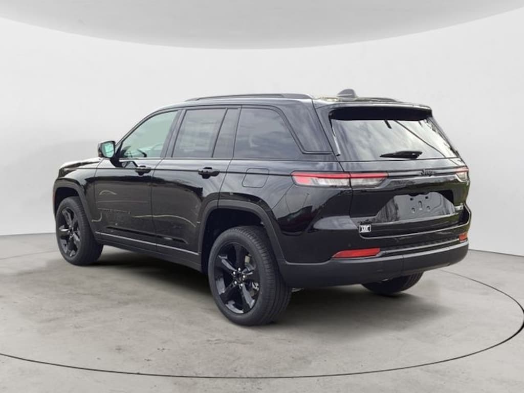 New 2025 Jeep Grand Cherokee LIMITED 4X4 Sport Utility