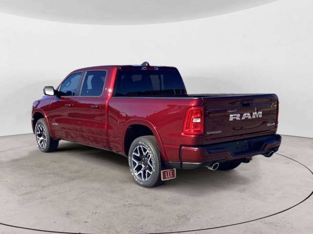 New 2026 Ram 1500 LARAMIE CREW CAB 4X4 6'4 BOX Pickup