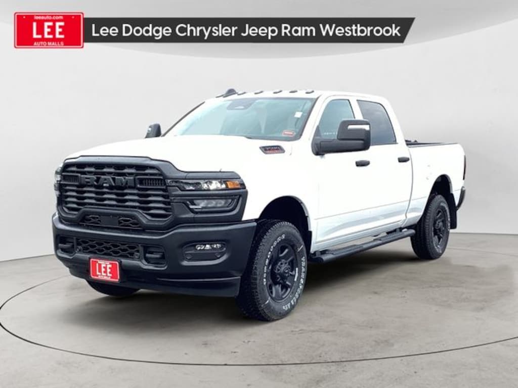 New 2026 Ram 3500 TRADESMAN CREW CAB 4X4 6'4 BOX Pickup