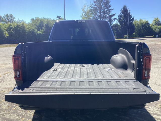 2026 RAM 3500 Laramie - Photo 16