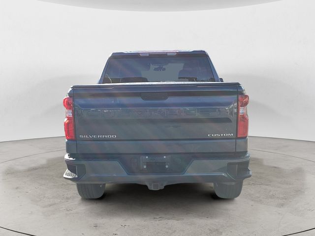 2021 Chevrolet Silverado 1500 Custom photo 4