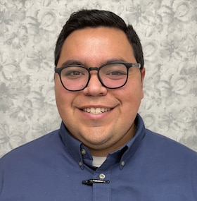 Staff member Elias Herrera from ID_4fa36516b9e6
