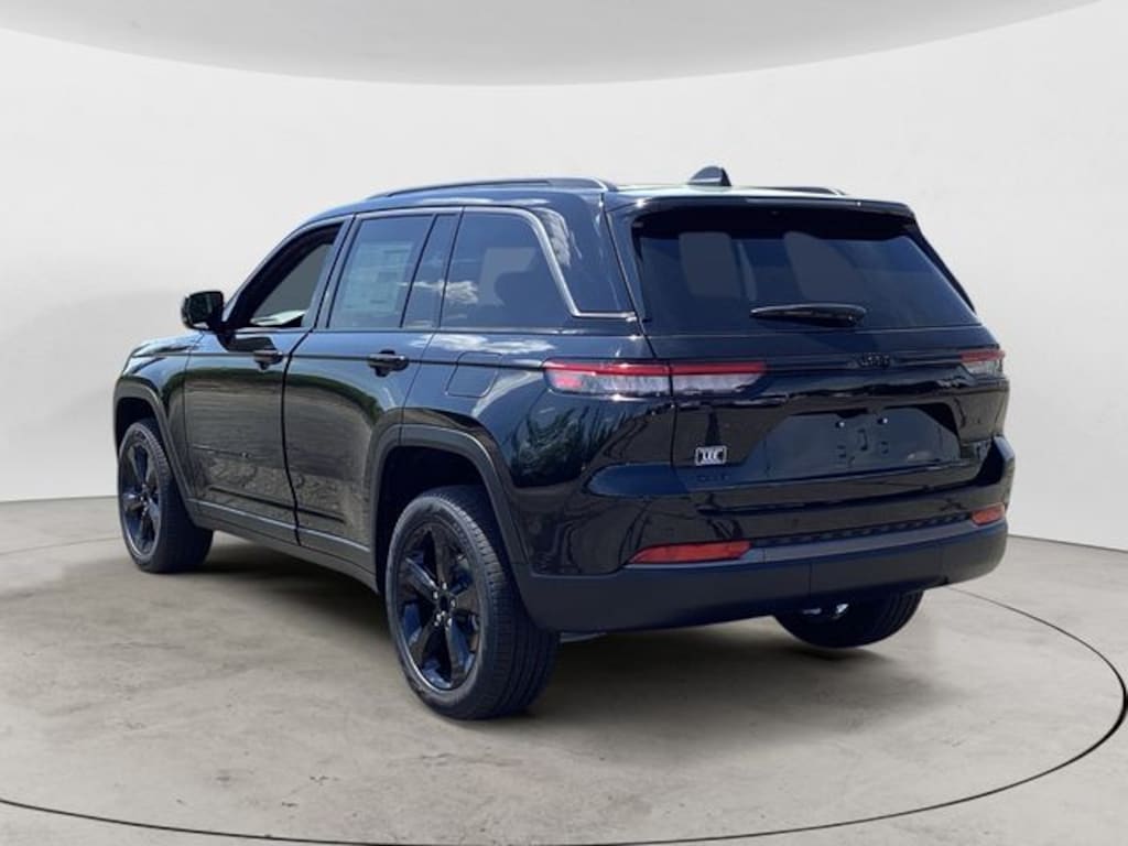 New 2026 Jeep Grand Cherokee LIMITED 4X4 Sport Utility