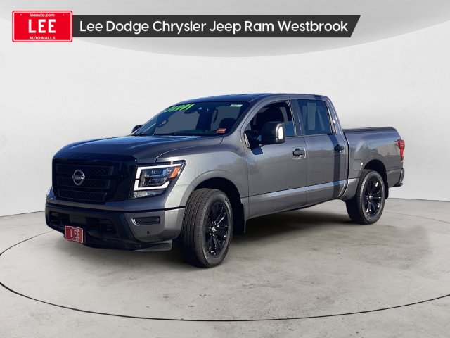 2023 Nissan Titan