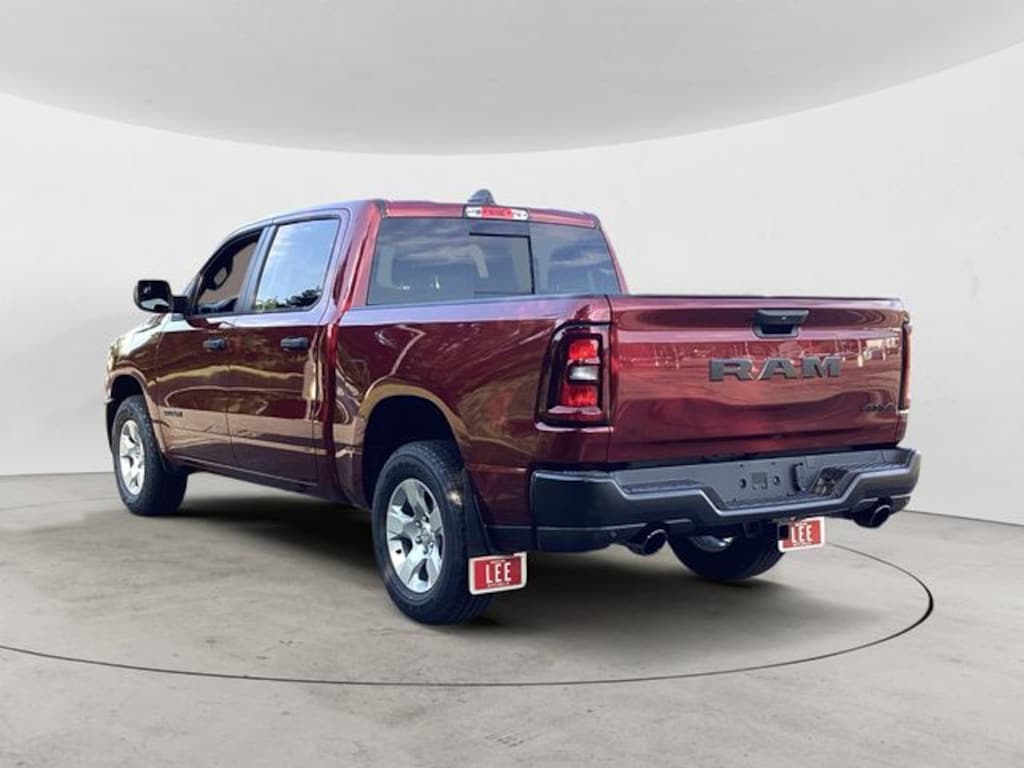 New 2026 Ram 1500 TRADESMAN CREW CAB 4X4 5'7 BOX Pickup