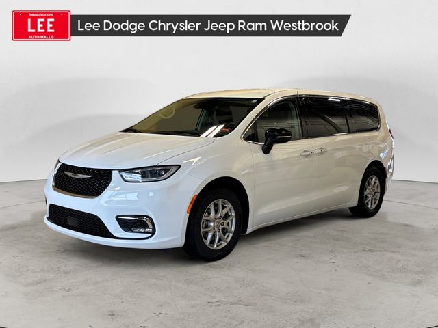 2024 Chrysler Pacifica Touring L's photo