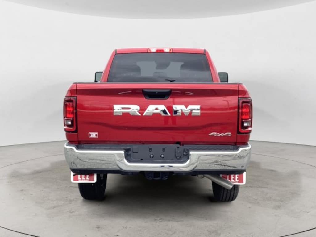 New 2026 Ram 2500 TRADESMAN CREW CAB 4X4 6'4 BOX Pickup