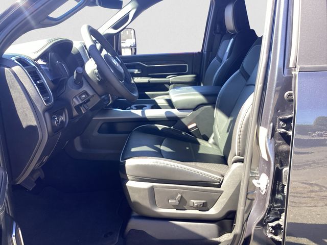 2026 RAM 3500 Laramie - Photo 9