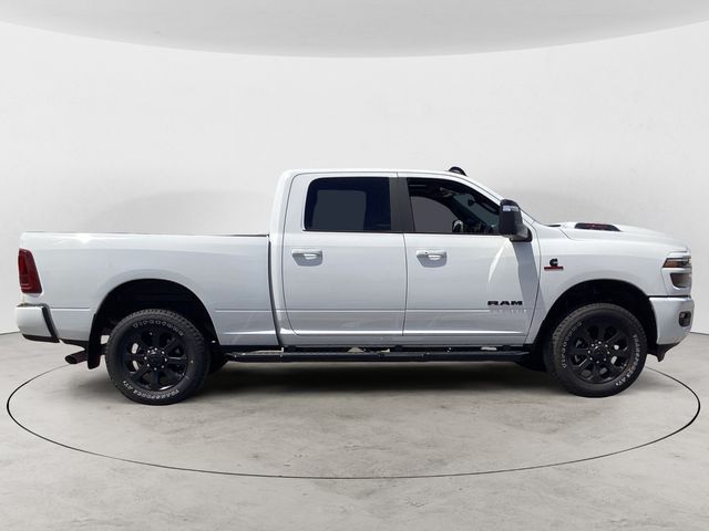 2026 RAM 3500 Laramie - Photo 7