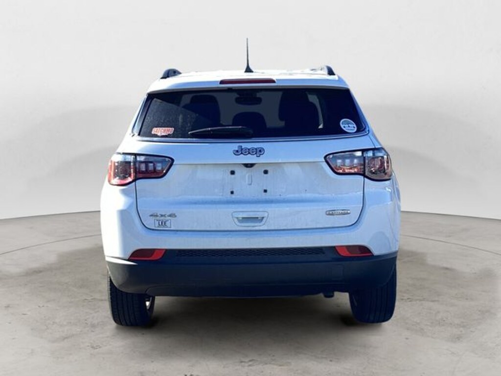 Used 2022 Jeep Compass Latitude SUV
