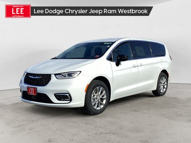 2026 Chrysler Pacifica Passenger Van 