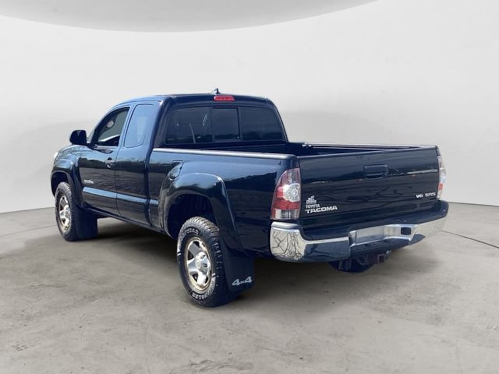Used 2014 Toyota Tacoma Base Truck