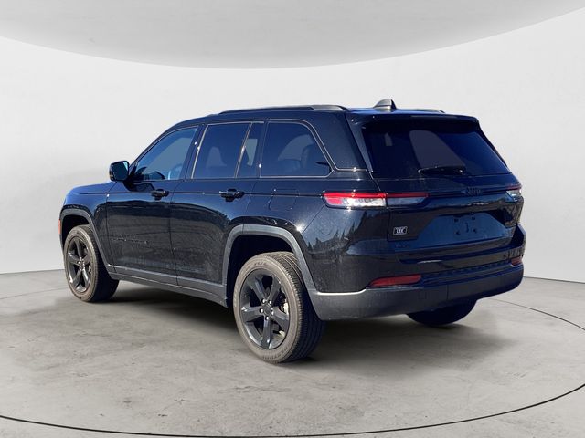 2023 Jeep Grand Cherokee Altitude photo 3
