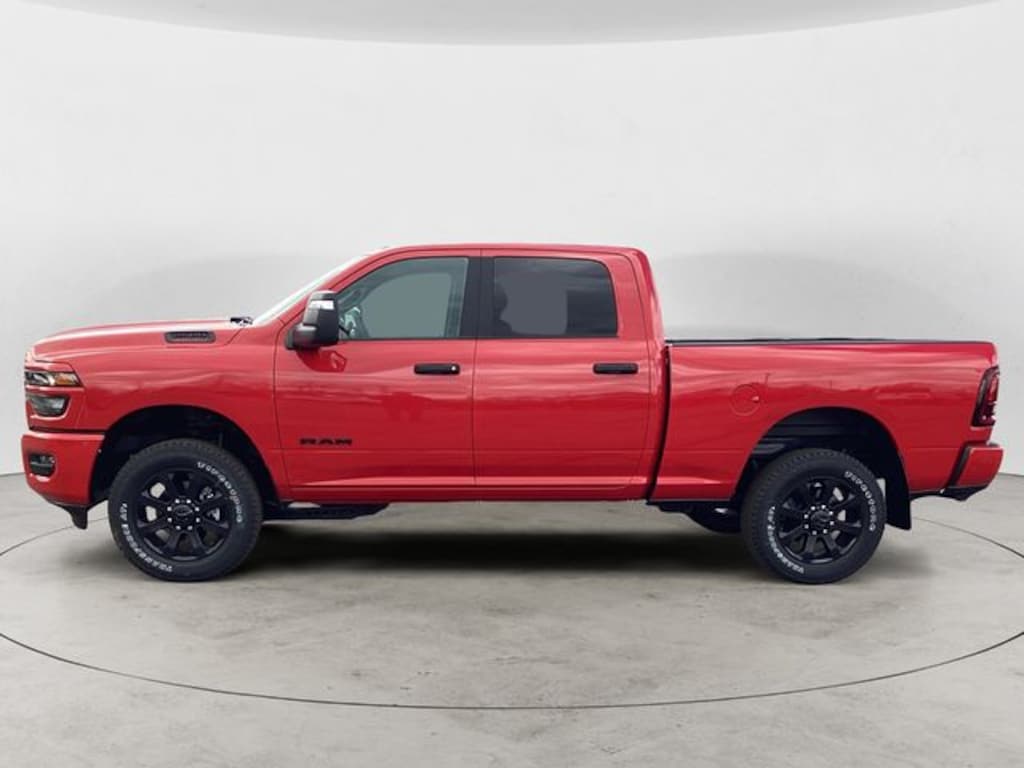 New 2026 Ram 2500 BIG HORN CREW CAB 4X4 6'4 BOX Pickup