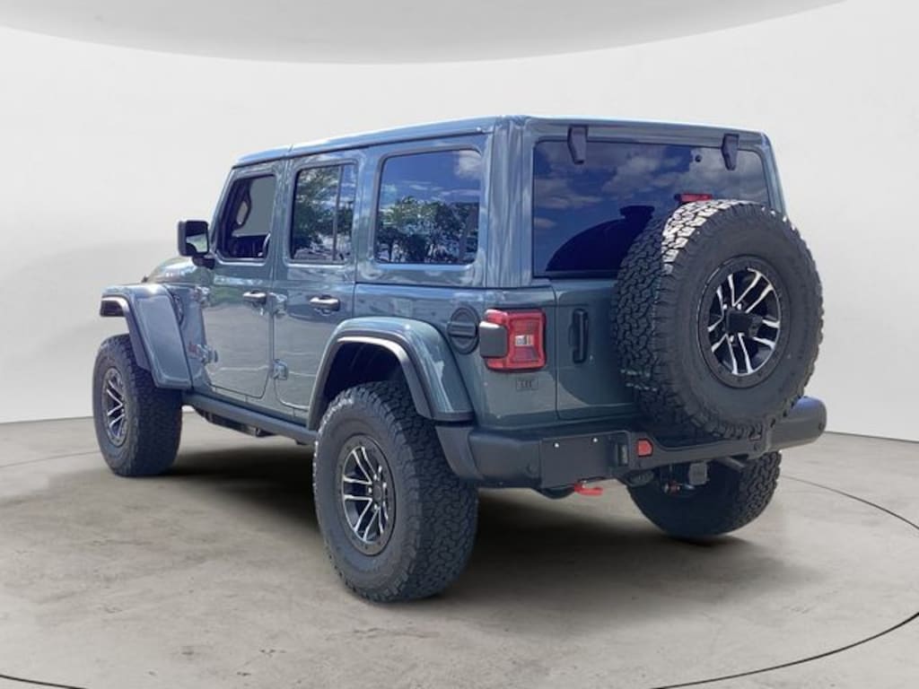 New 2026 Jeep Wrangler 4-DOOR RUBICON X Sport Utility