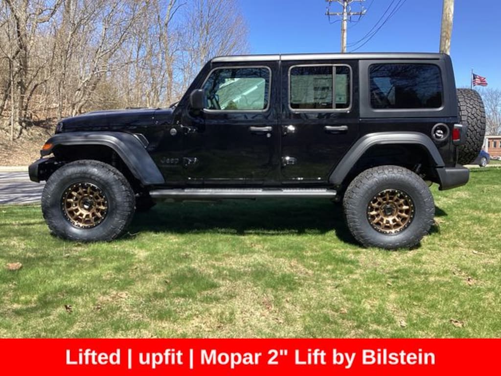 New 2026 Jeep Wrangler 4-DOOR SPORT S Sport Utility