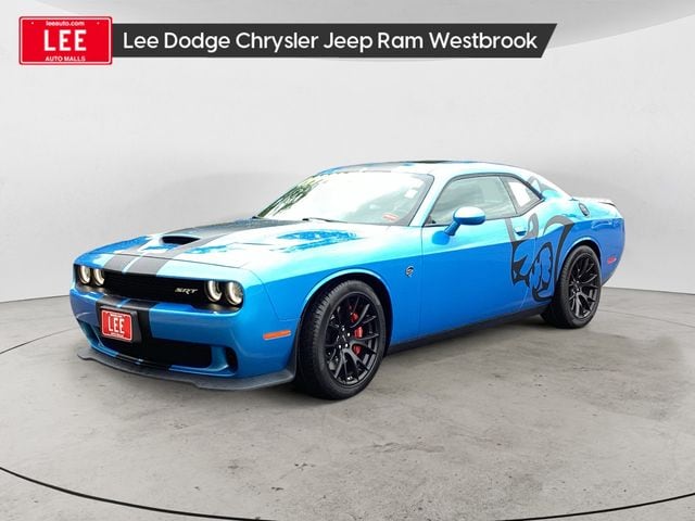 2016 Dodge Challenger SRT Hellcat's photo