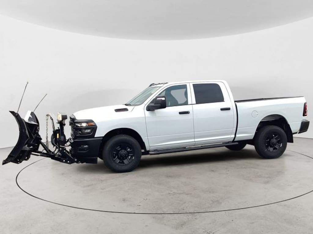 New 2026 Ram 2500 TRADESMAN CREW CAB 4X4 6'4 BOX Pickup