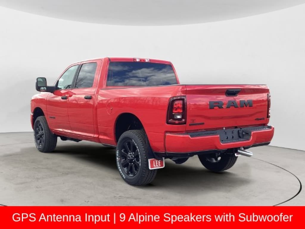 New 2026 Ram 2500 BIG HORN CREW CAB 4X4 6'4 BOX Pickup