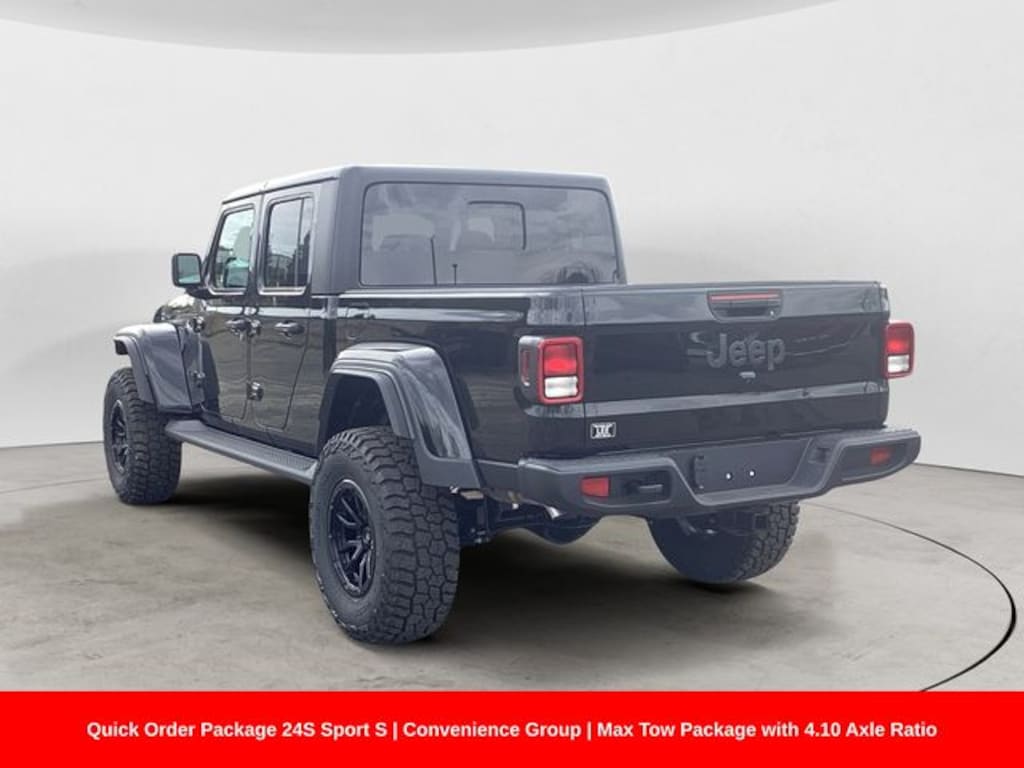 New 2026 Jeep Gladiator SPORT S 4X4 Pickup