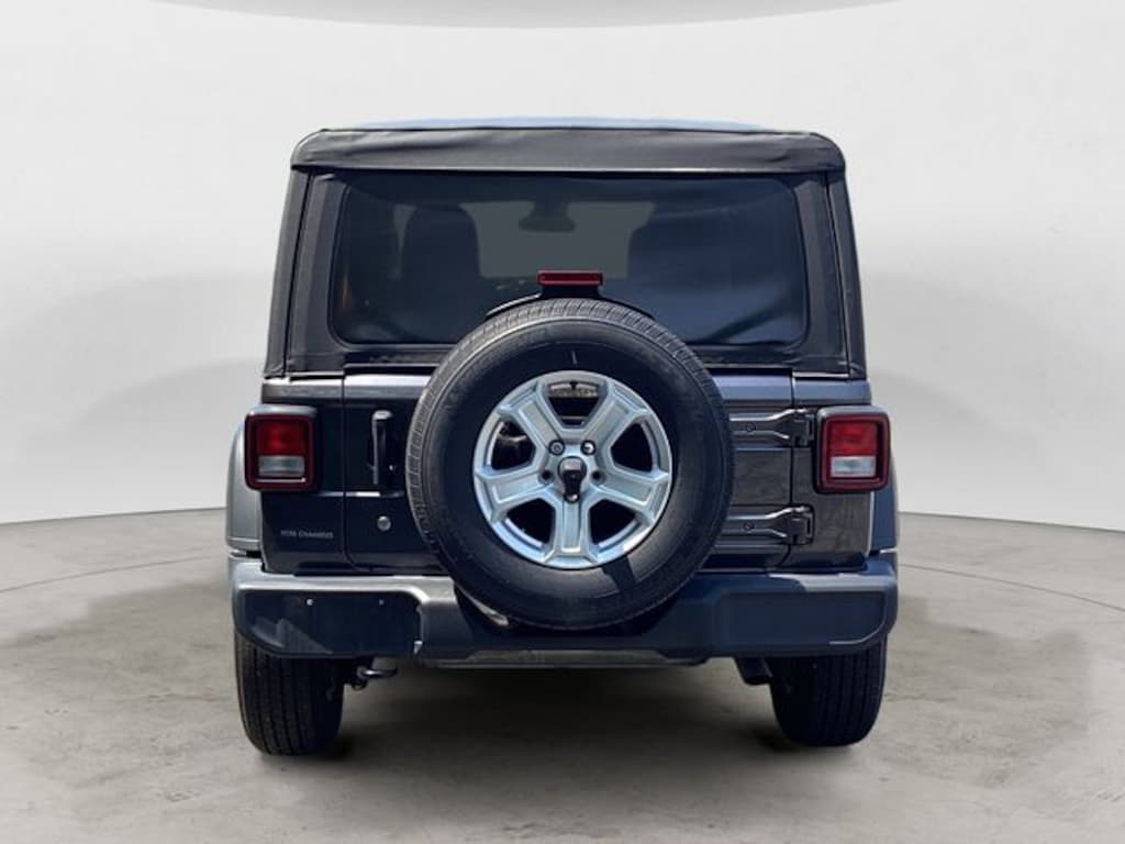 Used 2018 Jeep Wrangler Unlimited Sport S SUV