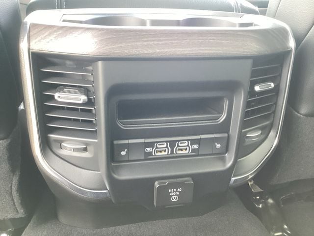 2026 RAM 3500 Laramie - Photo 25