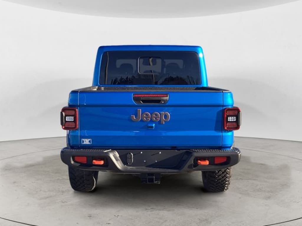 New 2026 Jeep Gladiator MOJAVE 4X4 Pickup